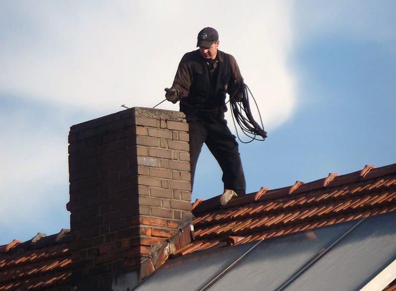 Pronto intervento 24 ore Bologna spazzacamino pulizia canne fumarie